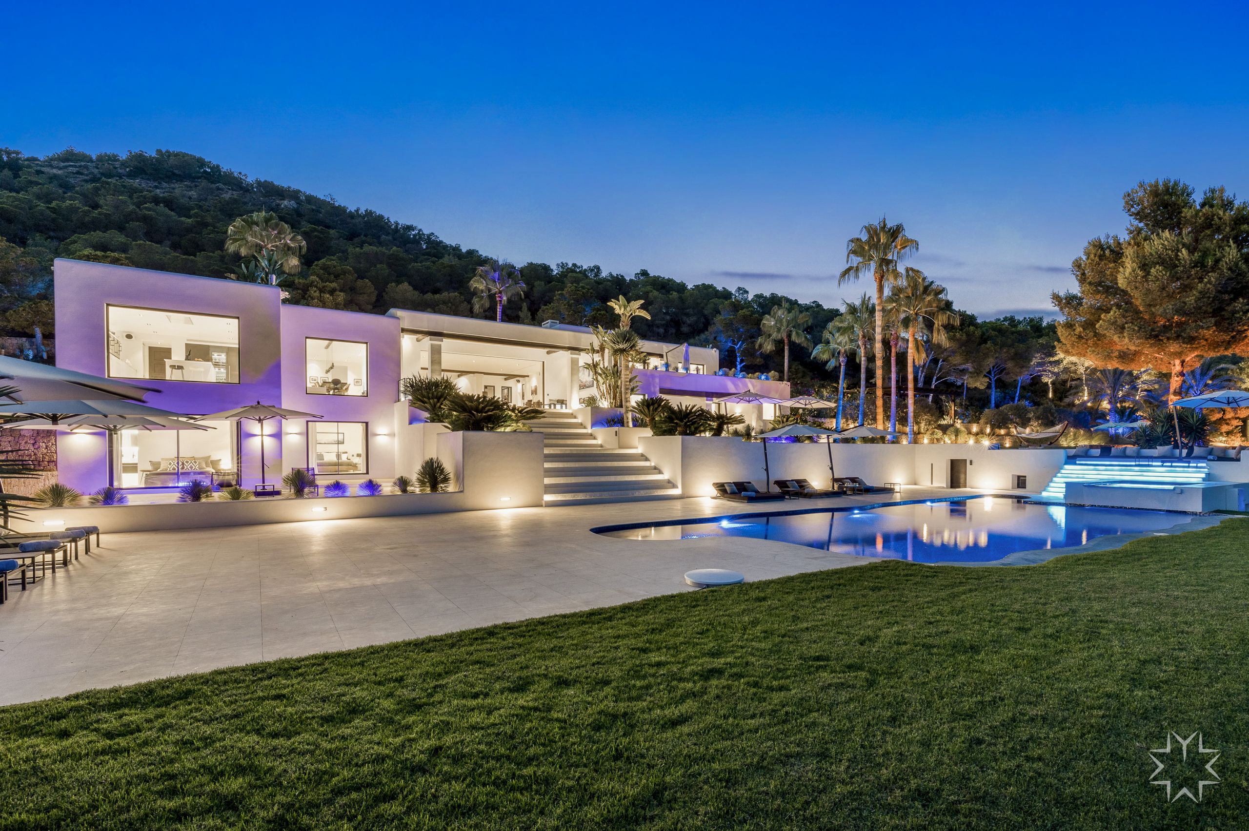 Villas con club gran resolución