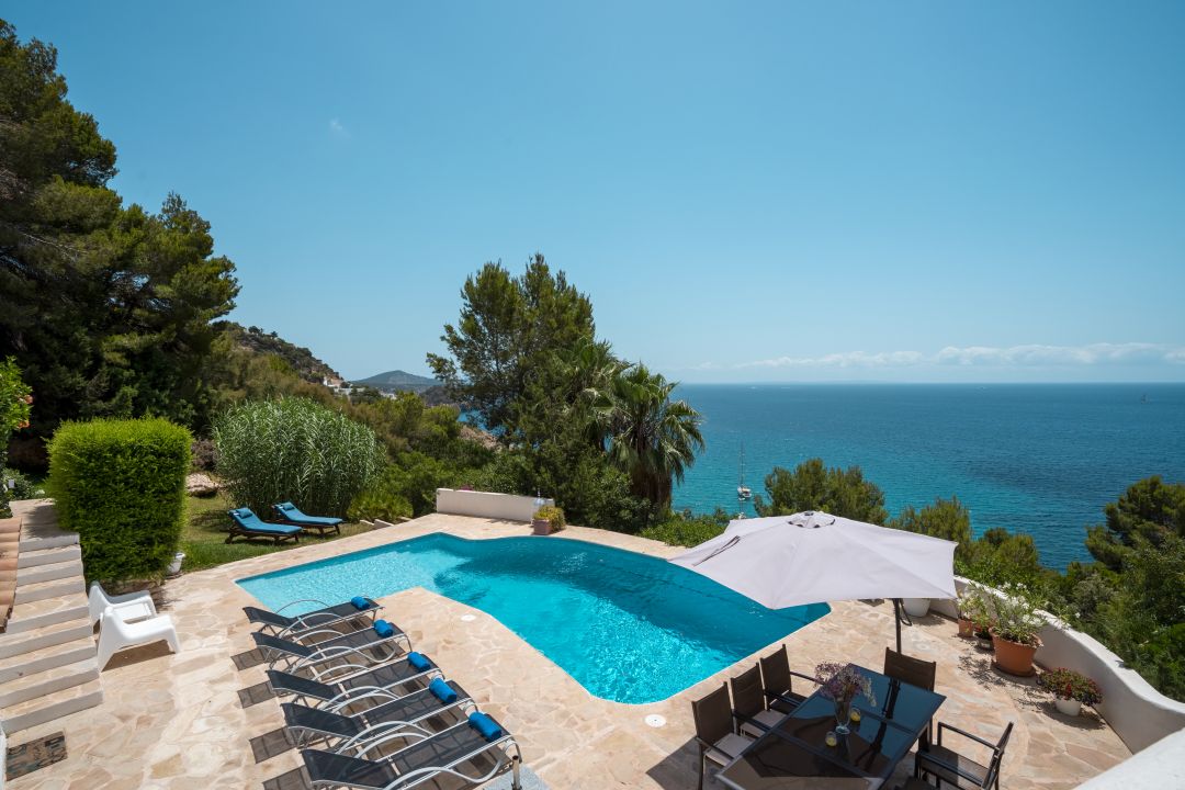 Clifftop Villa