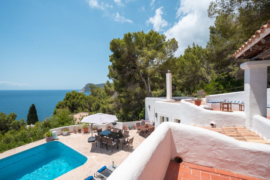 Clifftop Villa