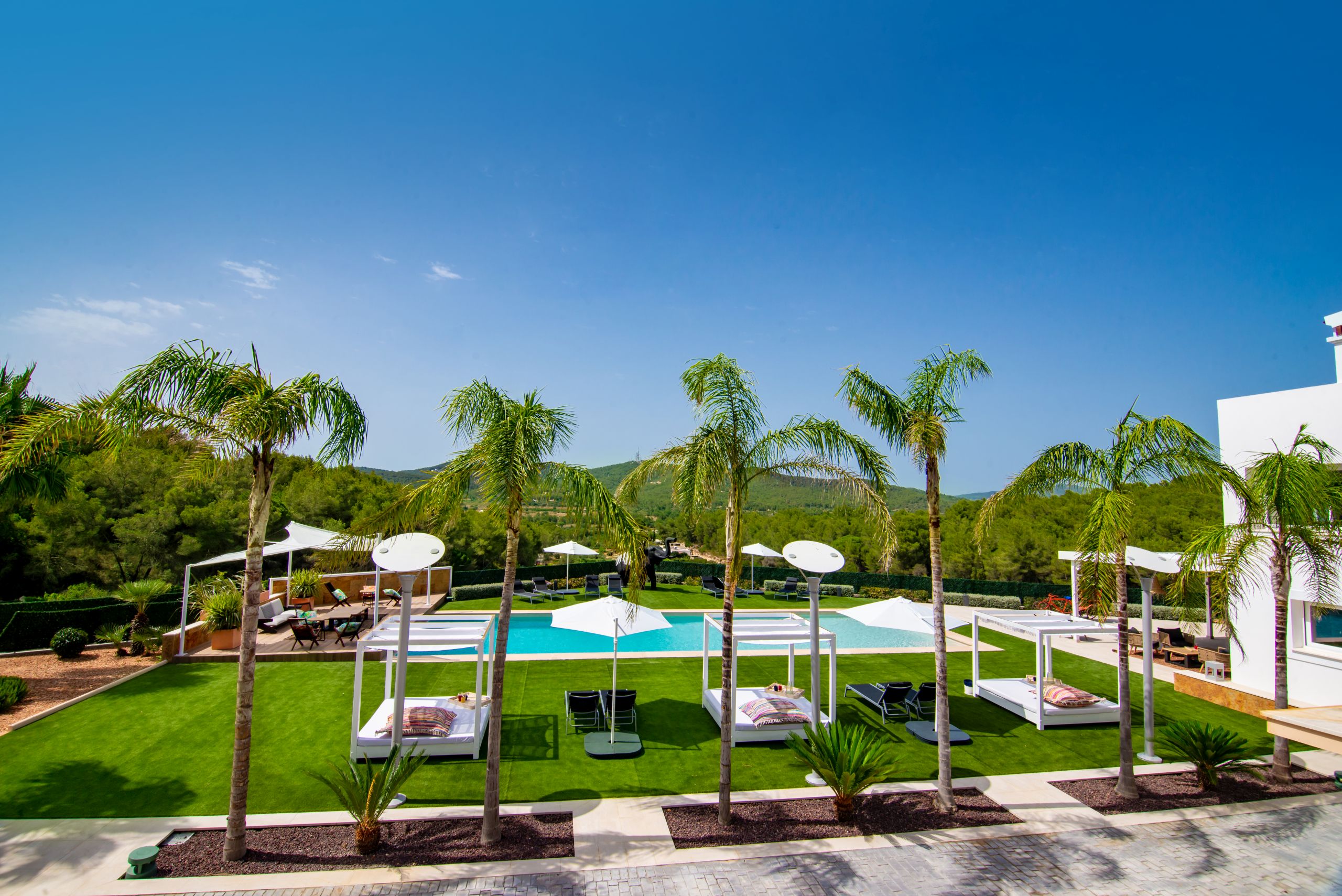 Villas con club gran resolución
