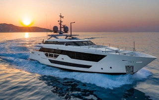 Yate atardecer Ibiza