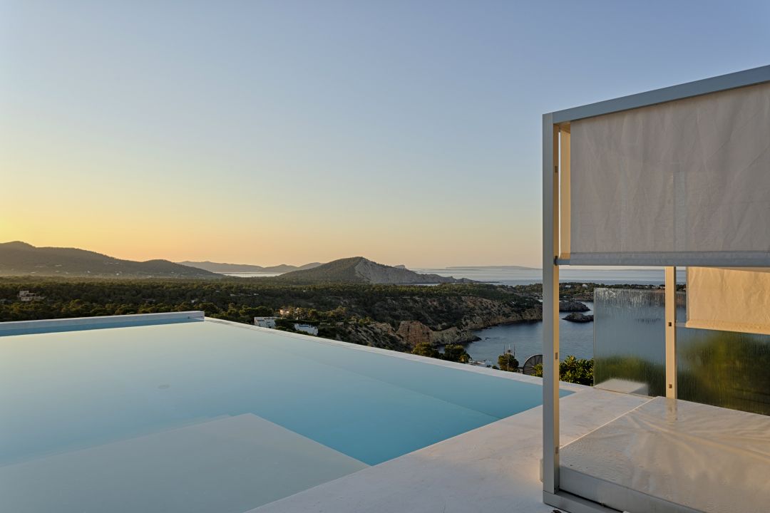Villa Stunning View