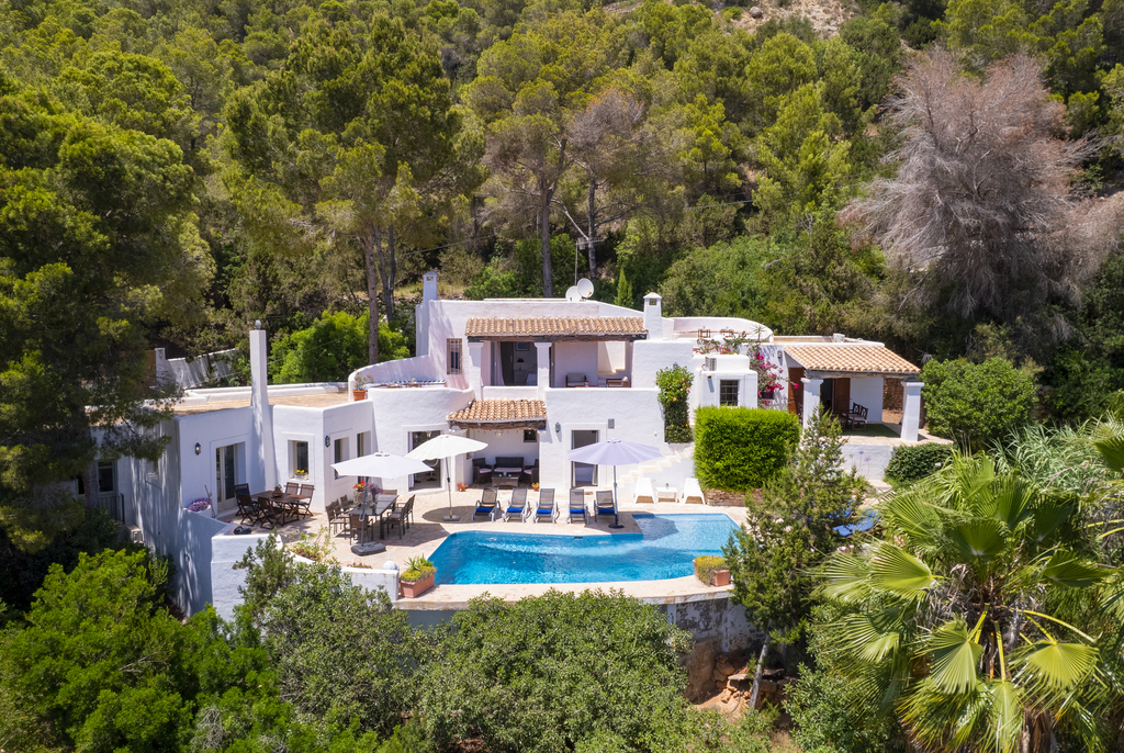 Clifftop Villa
