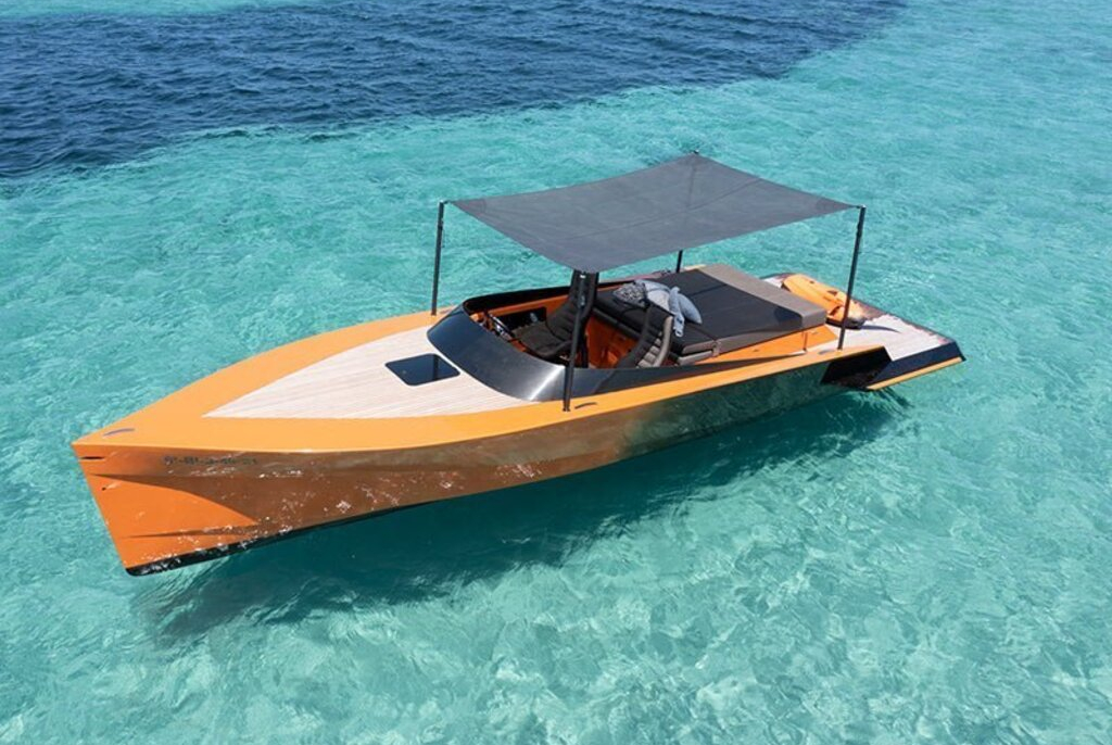 Sea Hawk 26